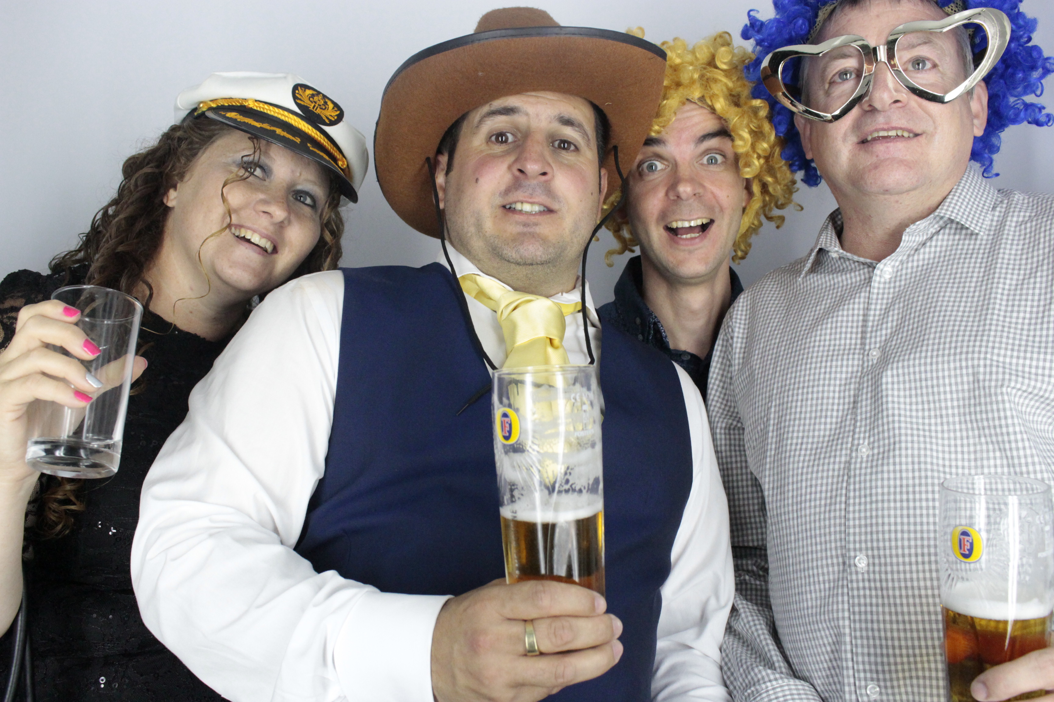  Heather & Daniel's Wedding | View more photos from the event at gallery.myphotoboothexperience.co.uk/u/MyPhotoBoothExperienceLtd/Heather-Daniels-Wedding
